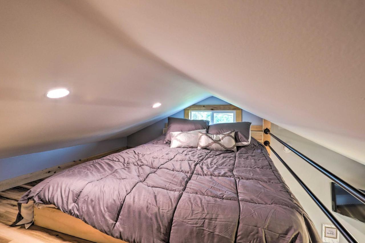 Marshall Studio With Loft, Hot Tub And Views! Eksteriør billede